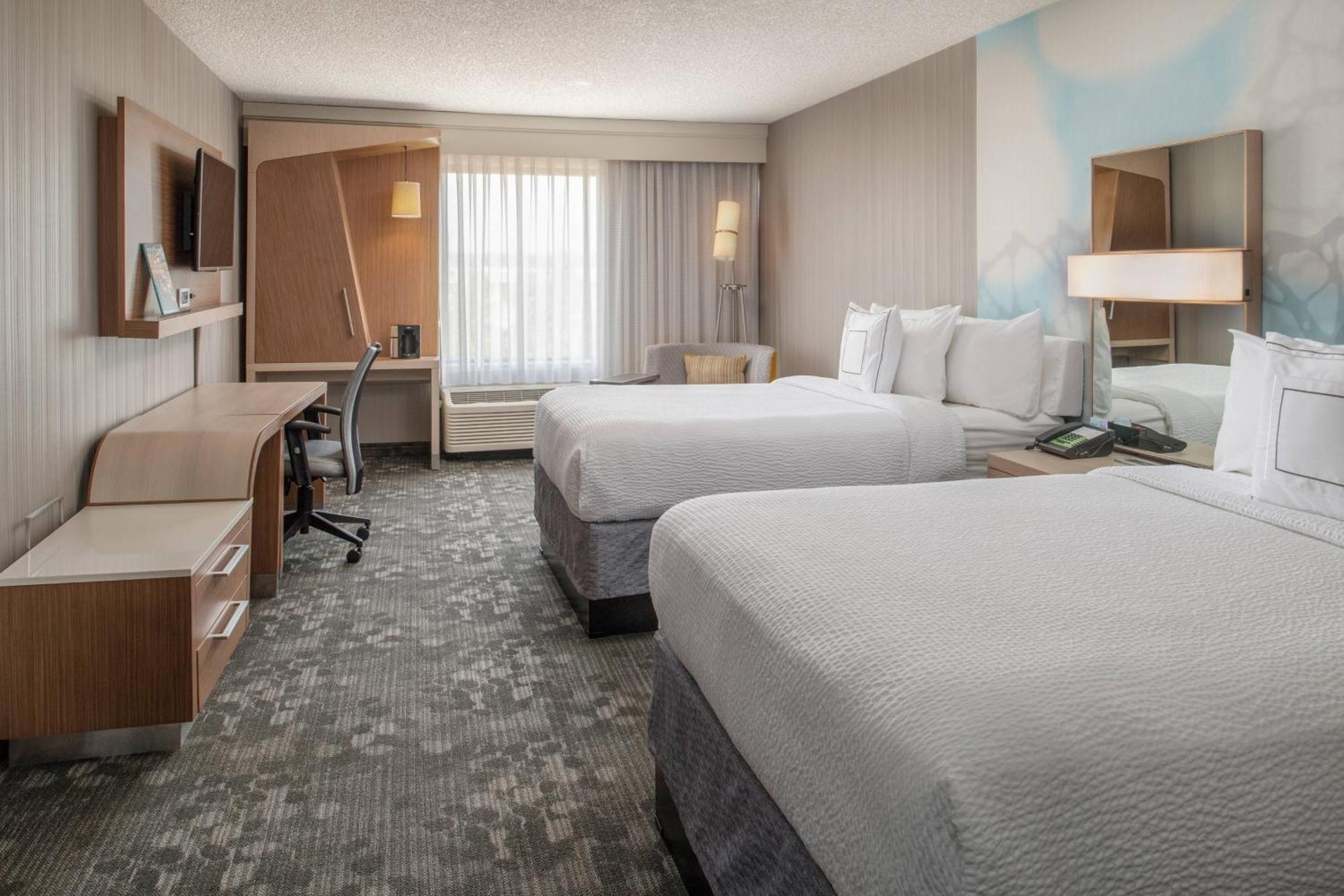 Courtyard By Marriott Portland Airport Hotel Eksteriør billede